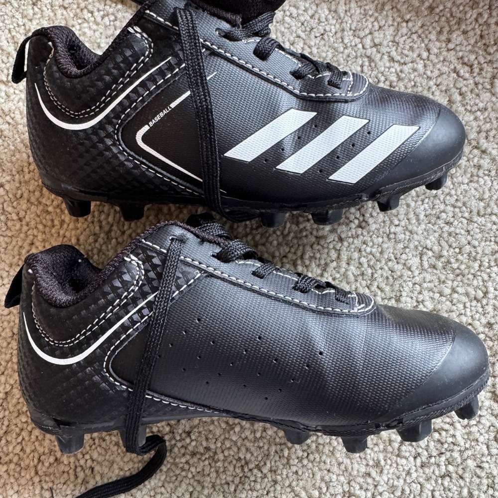 Brand New Adidas Rundown Baseball/Softball Cleats- kids 11k perfect for Tee-ball